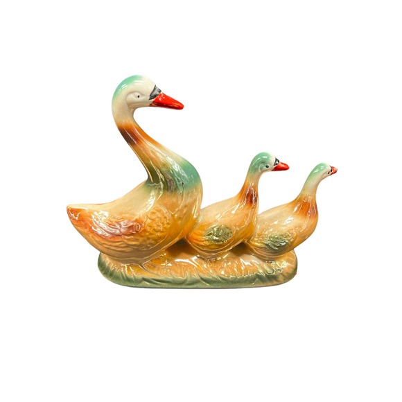 Vintage Hand Painted Three Ducks in a Row Iridescent Luster Made in Brazil - Picture 3 of 5